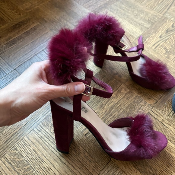 Shoes - Elegant Burgundy Fur-Trimmed Heels